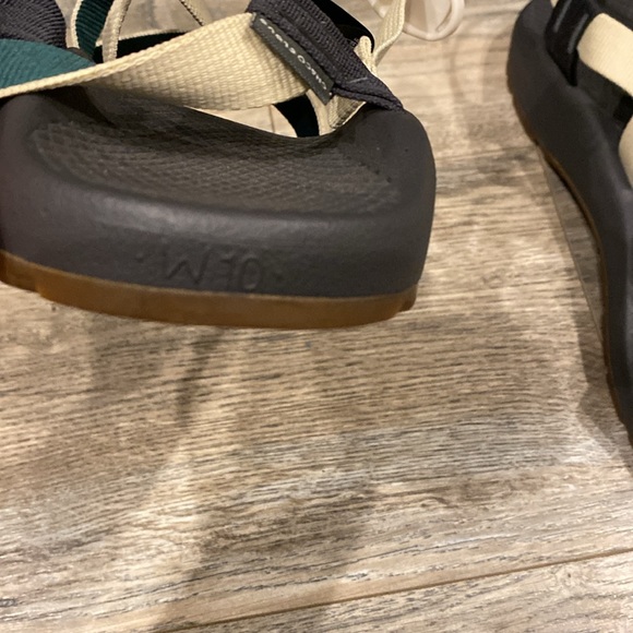 Woman's chaco sandals size 10 - Picture 4 of 4